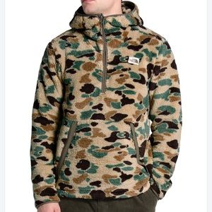 The North Face Campshire Pullover Hoodie Duck Camo Sherpa